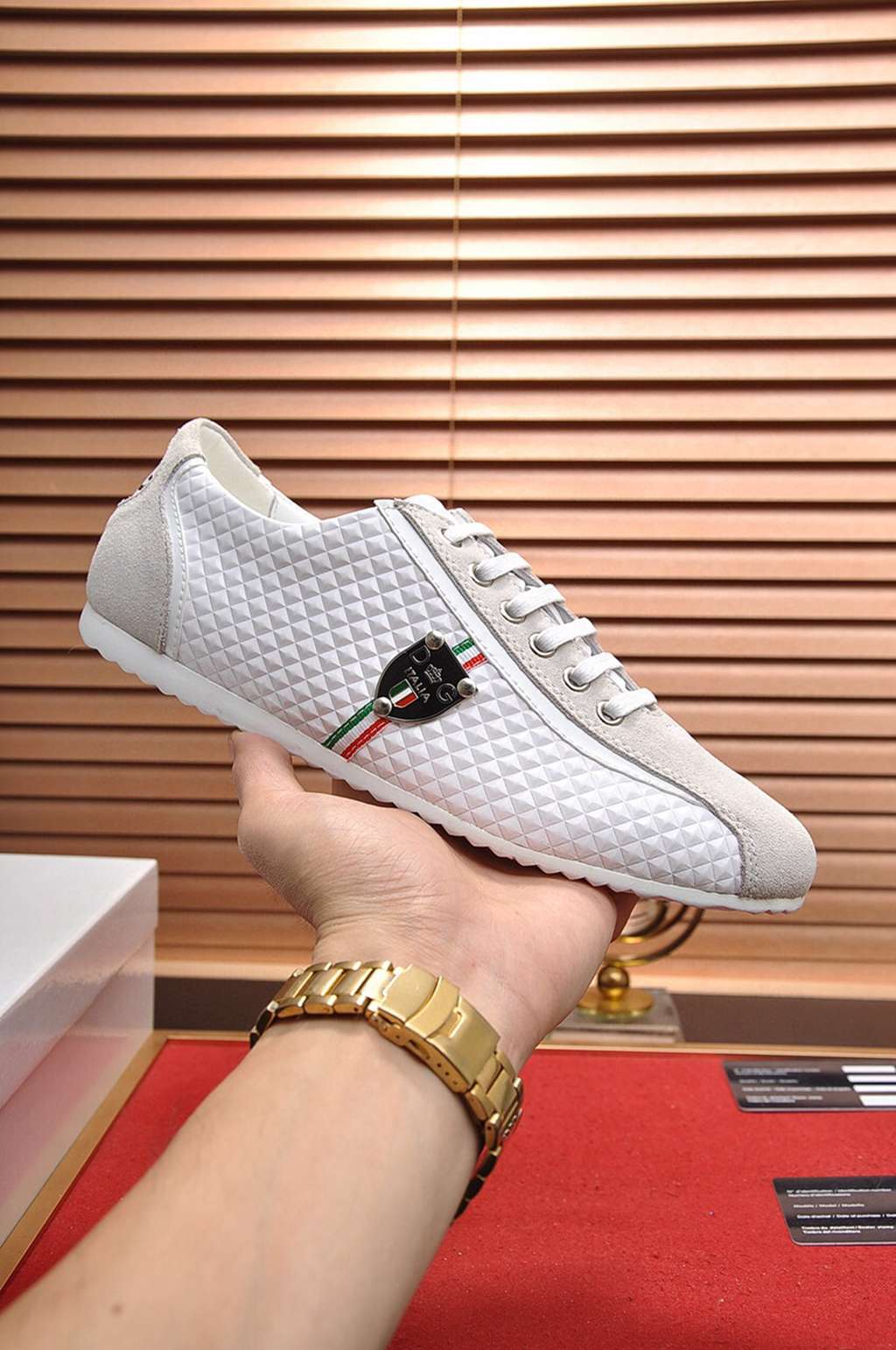 D*G sneaker
